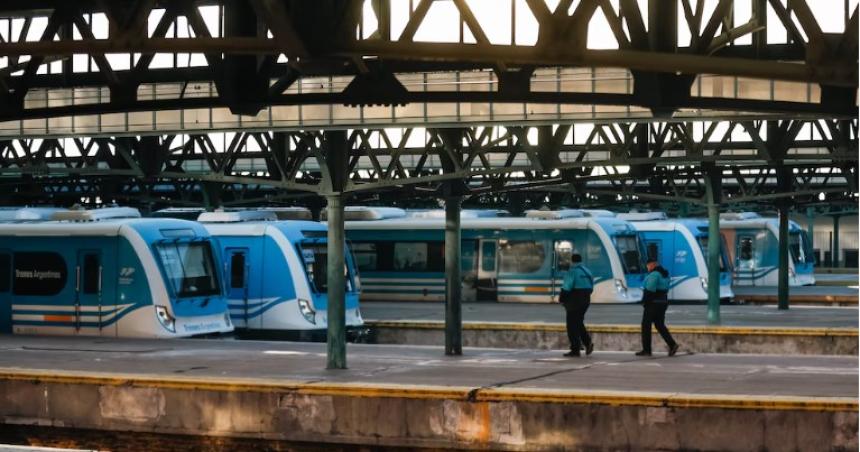 El Gobierno disolvioacute una empresa ferroviaria y despidioacute a 1388 empleados