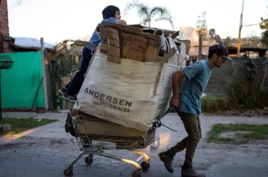 Seis de cada diez joacutevenes trabajadores en relacioacuten de dependencia no estaacuten registrados