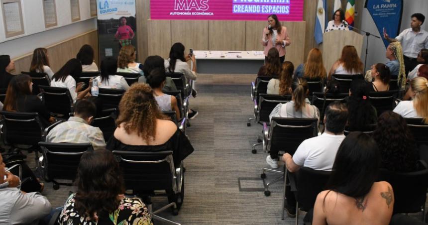 Inicia ciclo de talleres de verano de la Secretariacutea de la Mujer Geacuteneros y Diversidad