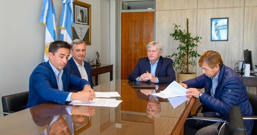 Invertiraacuten maacutes de 2370 millones en el nuevo SUM del Colegio Claro en el Monte de Toay